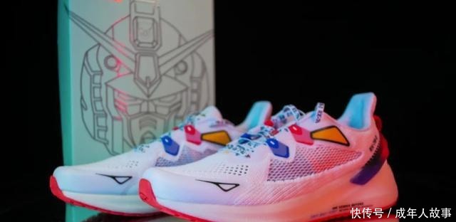 联名必天价看看这5款联名吧!平价好穿有内涵!