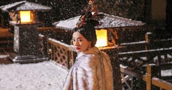 太后|历史上的芈月是啥样？始称太后，为了秦国安定不惜牺牲色相