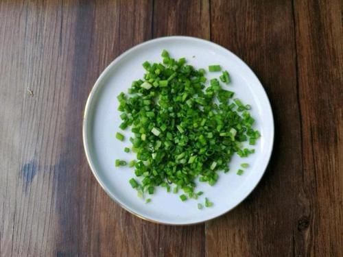 小孩子的补钙小零食不用烤箱也能做，一口一个还可以当早餐