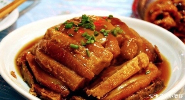 油中小火|五花肉最好吃的做法,每次做两盘,我一个人就可以吃掉一大盘!