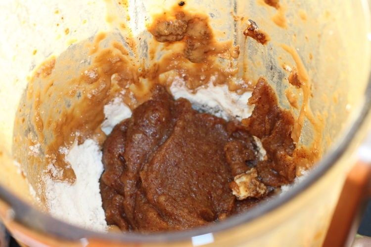 自制枣泥蛋糕，方法一点也不难，一个破壁机就搞定，小白也能会