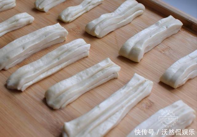 从不|我家油条从不买,自己做各个空心,配方屡试不爽,我每次都成功