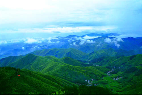 浙江一处适合春游打卡之地，素有“清凉世界”美称，可与庐山齐名