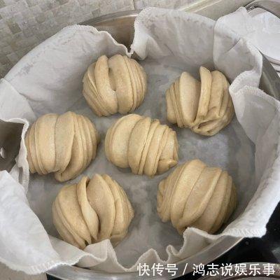 晚饭|全麦花卷健康营养、不油不腻，一家人晚饭吃真舒服