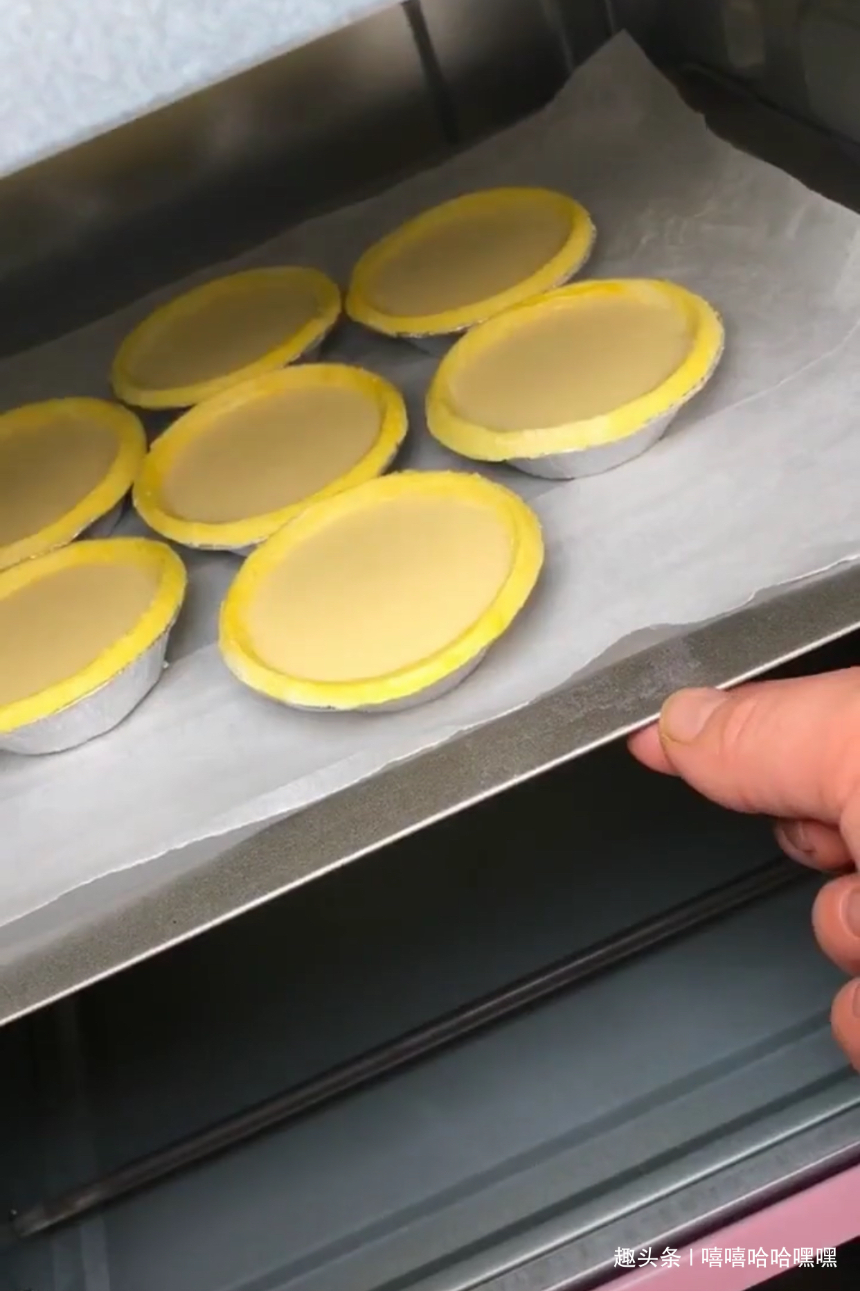 香酥好吃大蛋挞,酥酥软软真美味,小朋友的最爱!