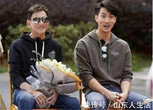 年轻|“最嫩外婆”走红，产房外第一次抱外孙，路人：刚生完就下床？