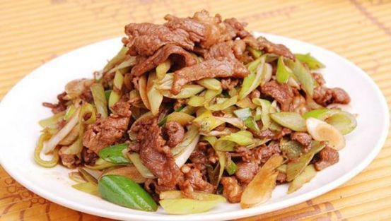 总是吃不腻的几道家常菜，美味诱人，下酒下饭，招待客人倍有面子