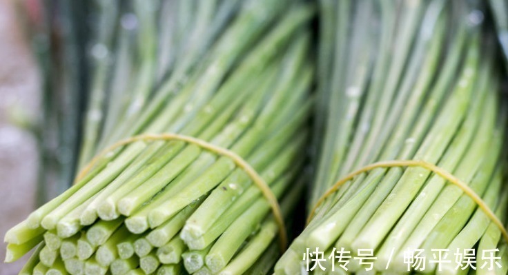 菠菜|忠告韭菜不能与此物同食,吃了就是没病找病,现在知道还不晚!
