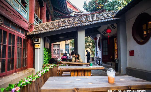  曹雪芹|中国第一座女子大学，曾是曹雪芹家后宅，东方最美校园