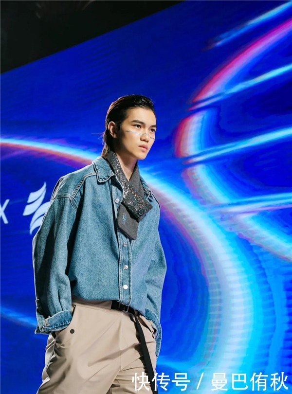 飘逸牵手设界上演时装大秀,iwarm和T8两大黑科技惊艳全场