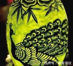 米其林大厨挑战刀工,把芒果切成花,中国大厨把“龙”端上来