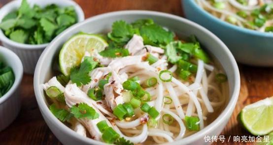 越南人|越南的早餐都吃些什么呢这里美食基本上离不开一个字粉!