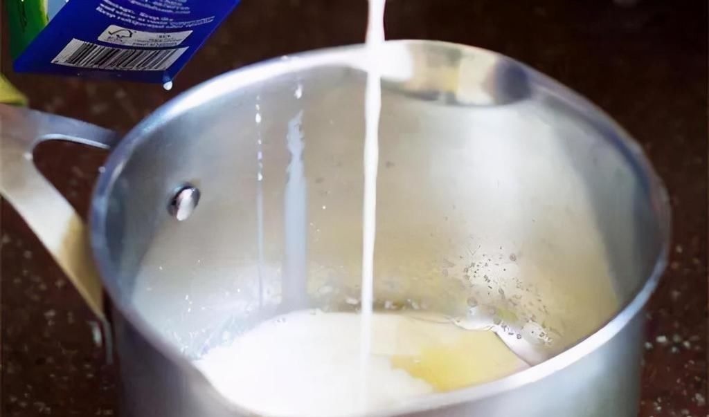 喝牛奶|纯牛奶都一样?能让孩子长高个?错!选对才会事半功倍