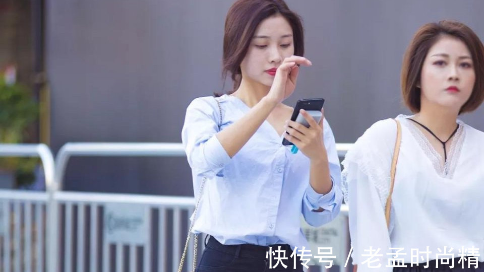 街拍|街拍: 文雅含蓄, 温柔之至的俏丽美女, 白色衬衣很显清纯好气质!