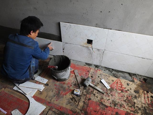 拉毛|卫生间做完防水,贴不上瓷砖泥瓦工不懂这些方法,马上让他走人