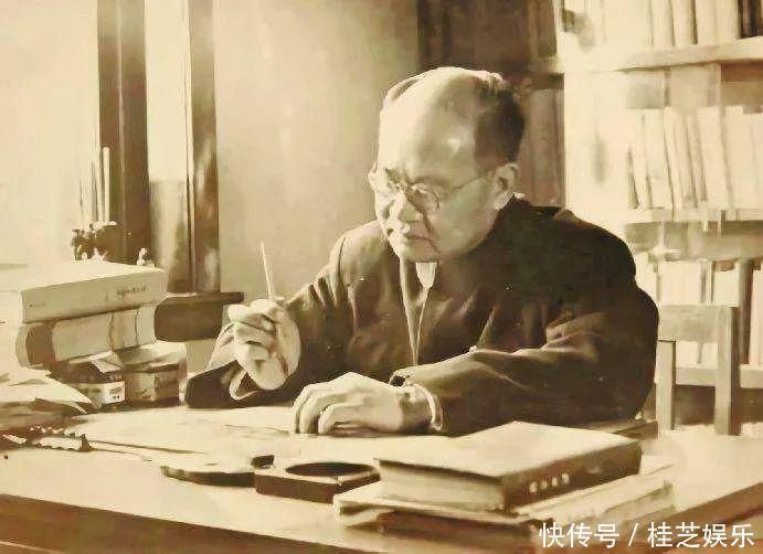 王力$中国现代语言学大师耗尽半生的扛鼎之作,打开传统文化大门这才是中国人的必读书