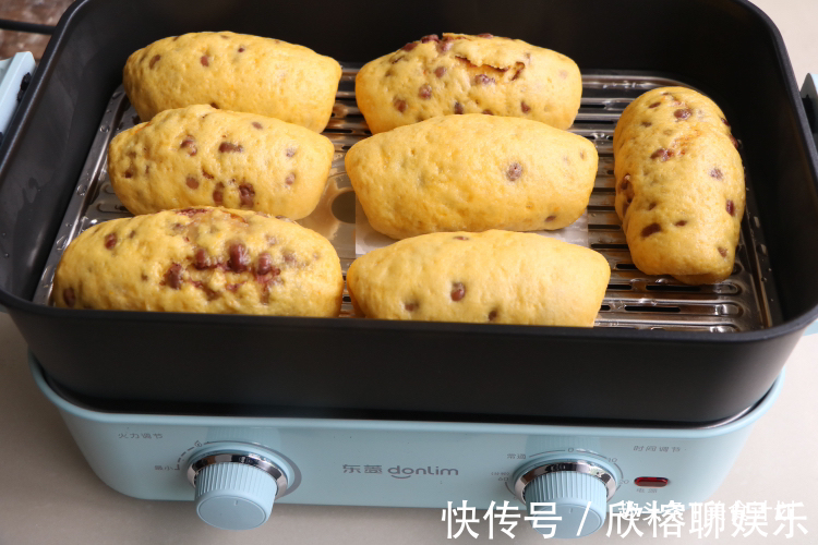 红豆吐司|学会红豆新做法,以后再也不煮粥了,香软营养,女儿每顿吃2个