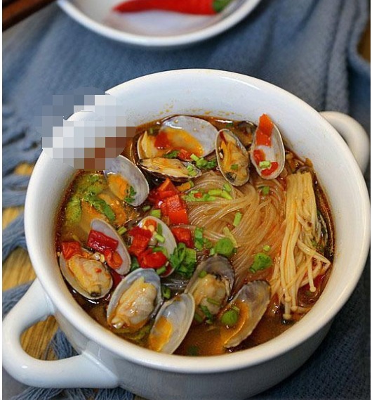 粉丝和它一起煮,特别鲜美,成本几块钱就够