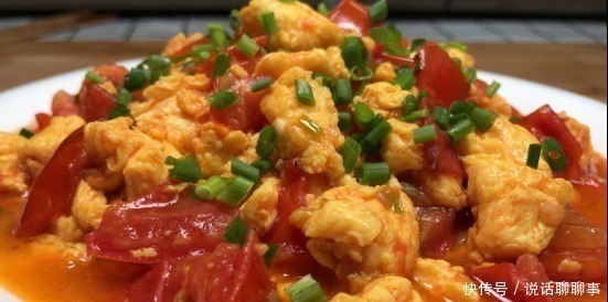 铁锅|西红柿炒鸡蛋，很多人都做错了，难怪不好吃，大厨教你正确做法