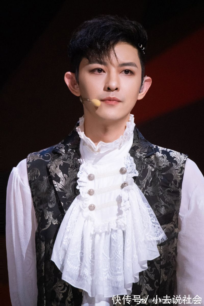 乘風破浪的姐姐|人氣最低敖犬不主動退出被罵到上高位熱搜微博評論區淪陷