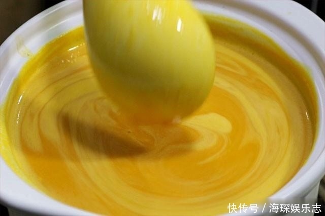 香甜可口|秋天吃早餐别总喝豆浆了,试试这碗奶香南瓜露,香甜可口老少皆宜