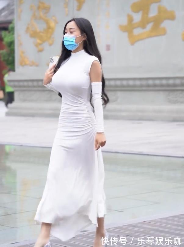 气质 健美裤穿搭更加贴合身形,展示自己优美的身材