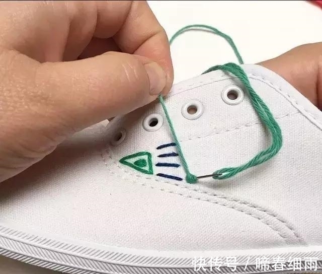 diy 小白鞋穿腻了?试下刺绣后的小白鞋,一样穿出“花”样!附教程