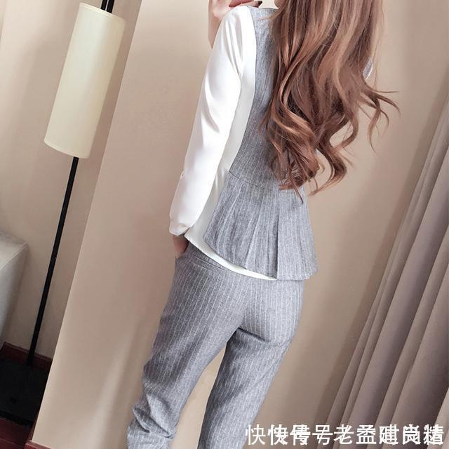 太时尚了，上班都穿这样的职业装谁还不想上班