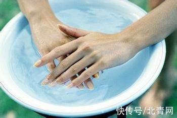 手掌|中医教你10个小动作，养生效果翻倍！尤其冬季在室内可以常练