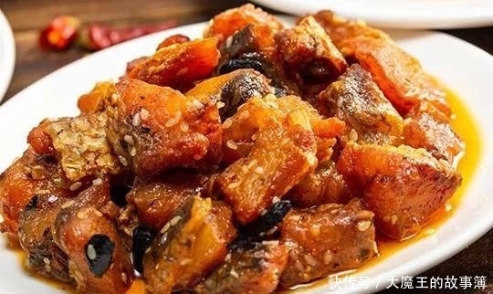 香味四溢的几道家常菜,荤素搭配好吃不腻,每次上桌准光盘