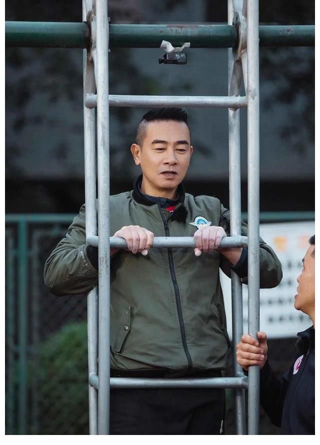 张智霖遗憾离团,陈小春被蔡少芬“逼疯”,李承铉最具飞行员潜质