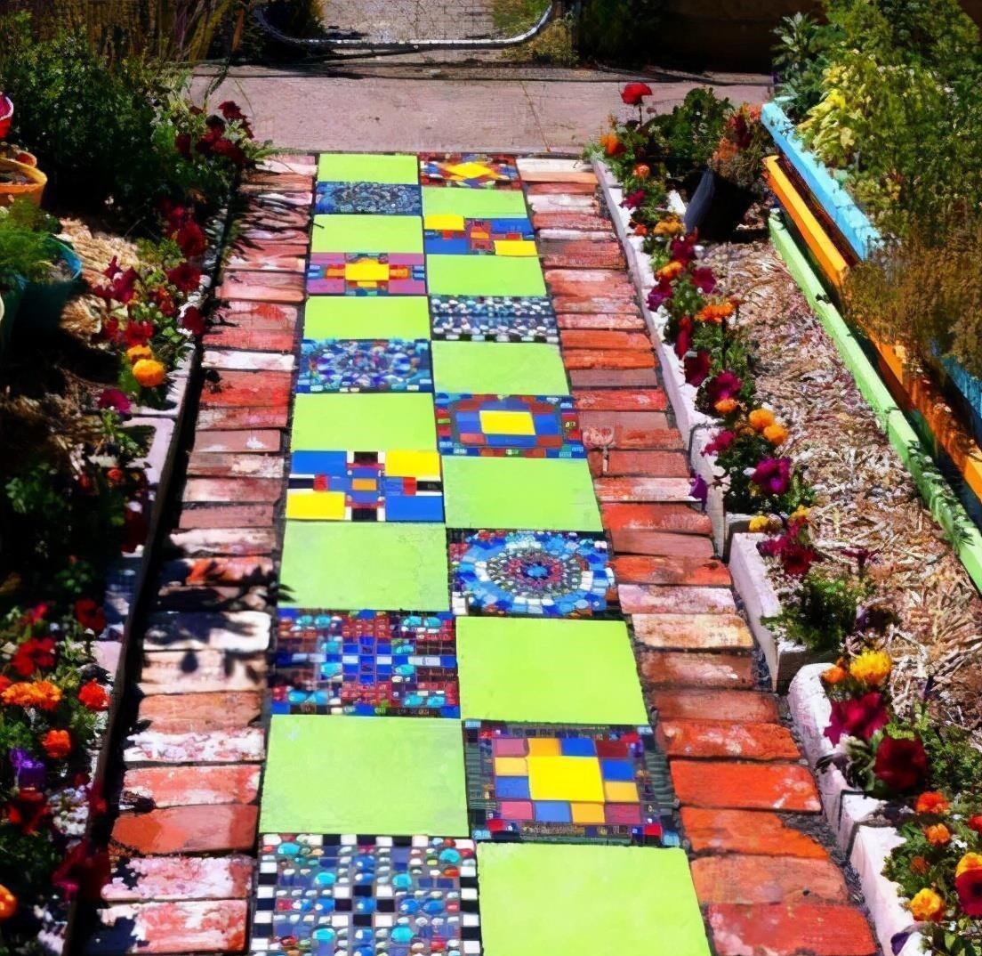 水泥|院子别再''水泥自流平''了,现在都流行这样的,好看成本低还防滑!