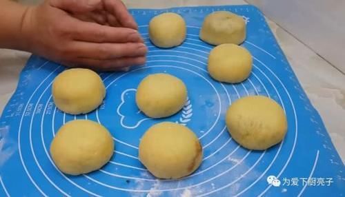 面包|面粉别再烙饼了,加1碗豆沙,比面包松软香甜,吃过就念念不忘