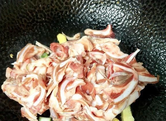 它是猪身上的一块“宝”,肉贩不卖留着自己吃,识货的人抢着买!