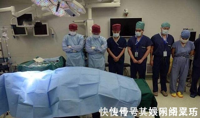 小李|32岁男子不抽烟、不喝酒癌症离世, 医生 1个习惯害的!