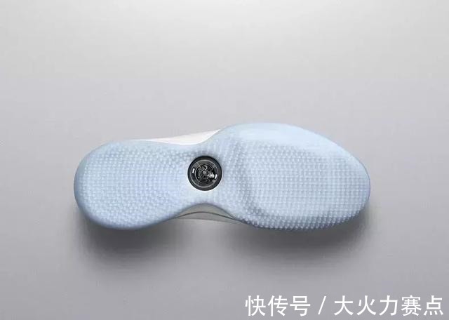 实战|AJ33登场, 实战党还会喜欢AJ32吗!