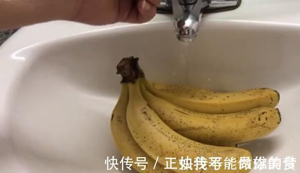 香蕉放2天就变黑？教你一招，香蕉保存15天都不会坏，太实用了