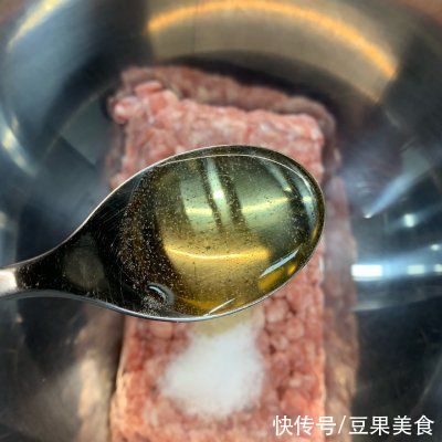 家宴狮子头｜擓（kuai）着吃的大丸子｜主食克星｜超级详细