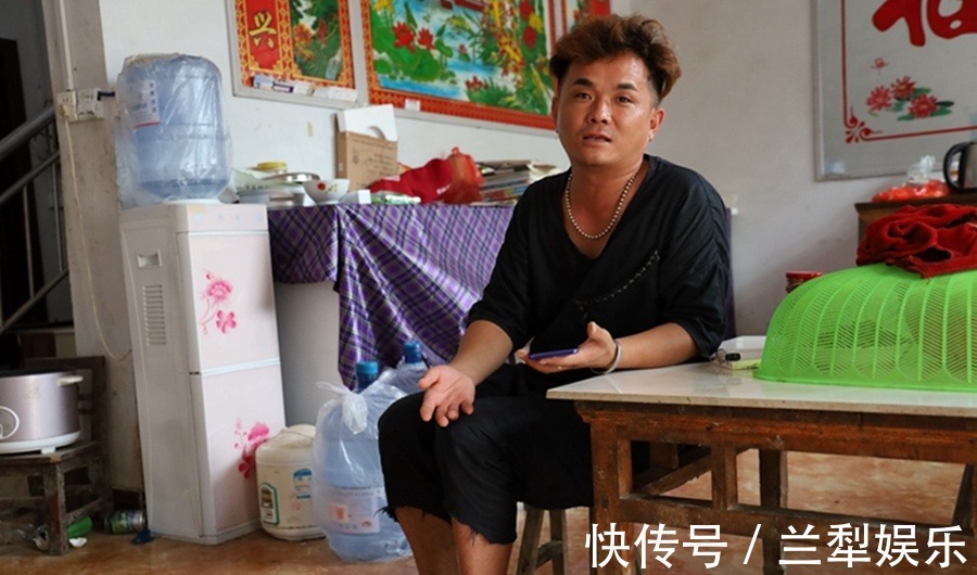 我,38岁,顶着偏见投身乡村演艺圈,为了生活,一切都很值得