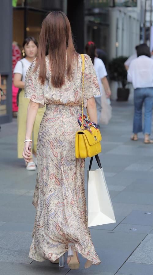 让你随时随地百变风格搭配，既高级又减龄，谁穿谁美