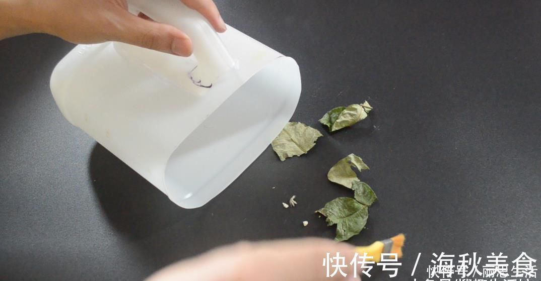 瓶子|酱油瓶子别扔了, 剪几刀放在家里有妙用, 一家人都要抢着用