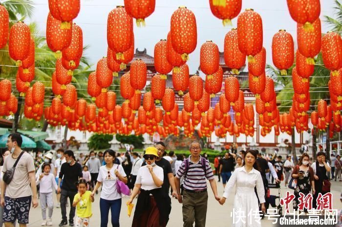 诺达|大三亚旅游新业态新产品纷呈 游客“花式”过大年