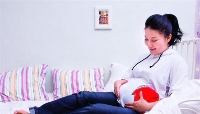 孕期|怀孕6个月孕肚却变小了孕妈赶紧去医院,医生的话却让她脸红