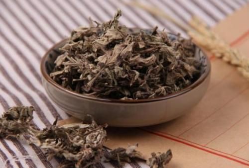 痛经|坚持用艾叶泡脚的人，最后怎么样了？不妨早了解再做决定吧