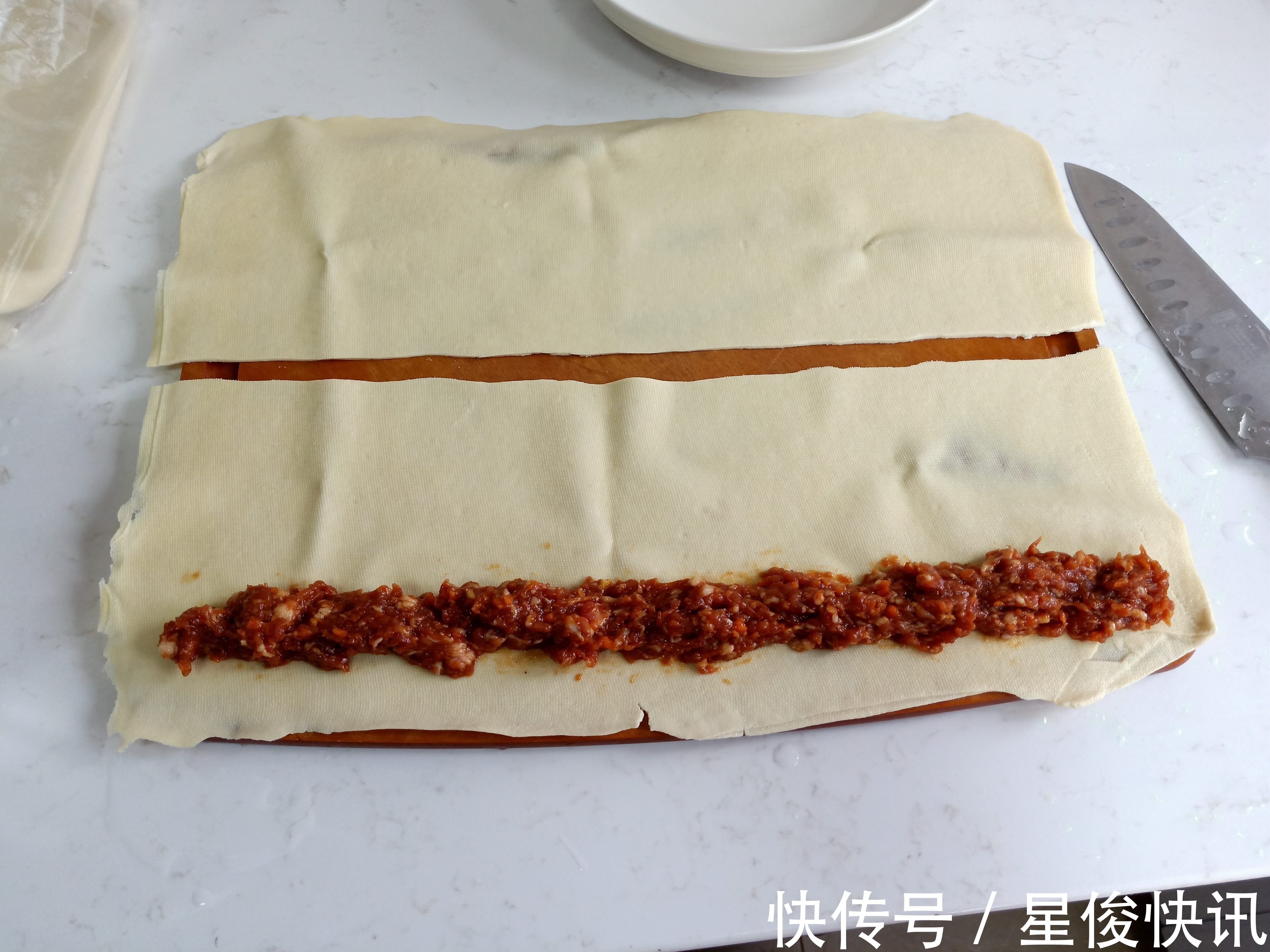 好吃|年夜饭必做的团圆菜,一卷一蒸15分钟上桌,好吃好做好寓意