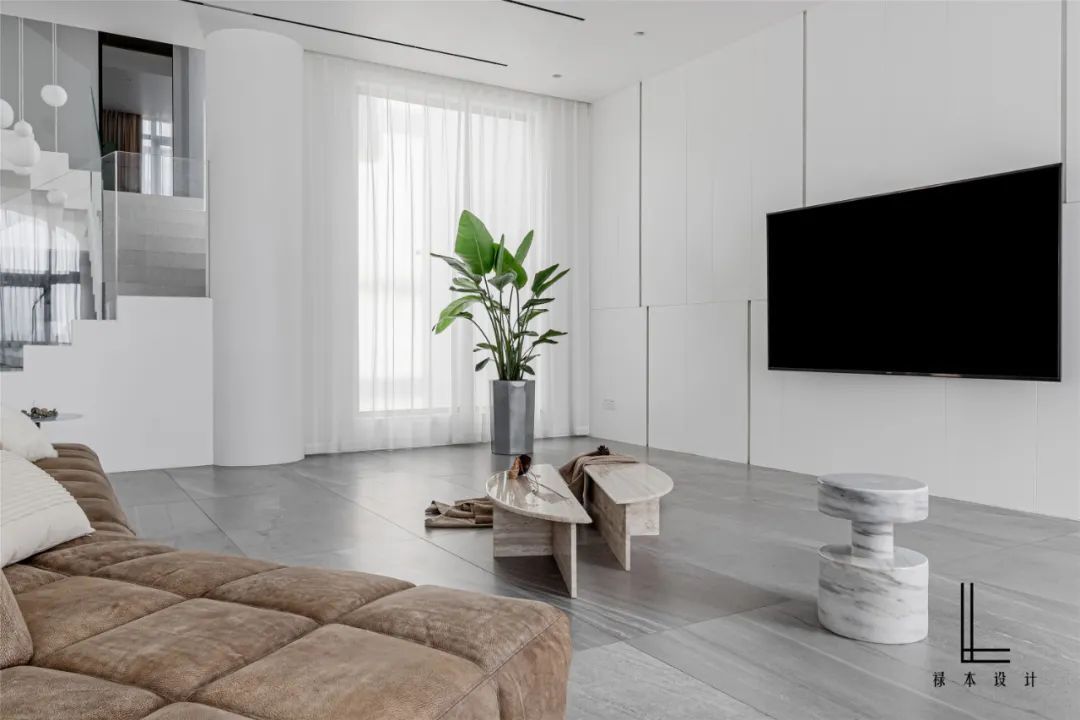 现代|460㎡现代极简，净白的空间，流畅优雅的造型，满屋高级的大气