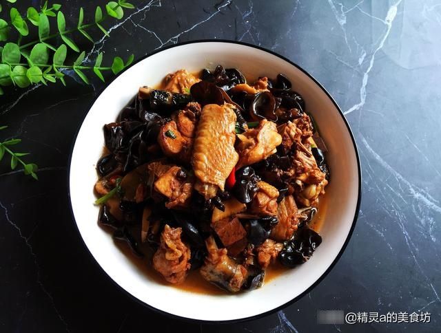 秋天要常吃这肉,18元一斤,低脂肪高蛋白,简单一烧香又鲜,好吃