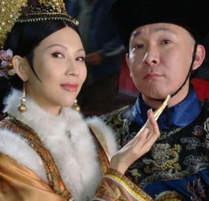 皇帝|溥仪退位后,太监把乾隆灵位偷出来,卖给洋人,中国人花400万买回来