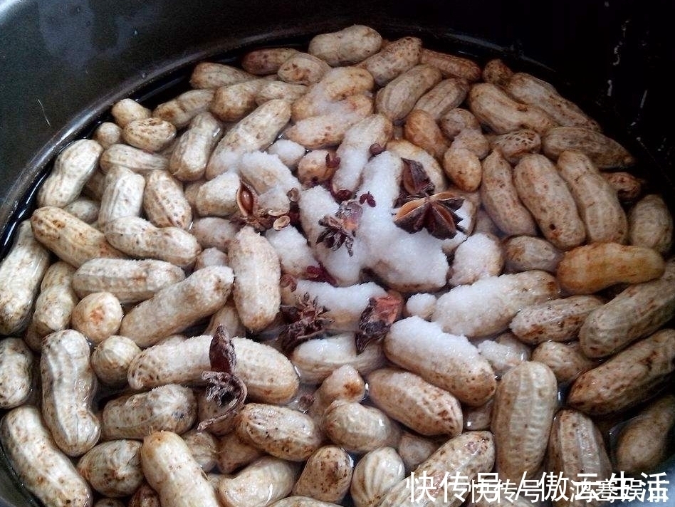 花生|煮花生时,直接加水煮就废了一锅花生,多加两个步骤,花生更入味