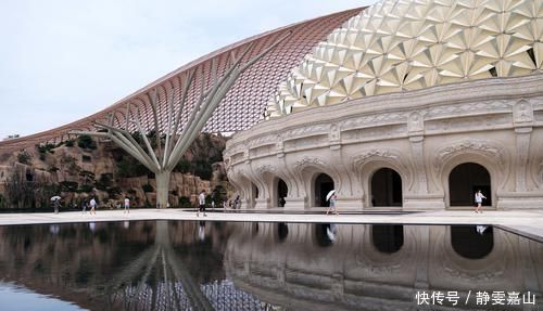 中国最奢华寺院，耗资40亿占地900亩，珍藏着唯一的佛顶骨舍利